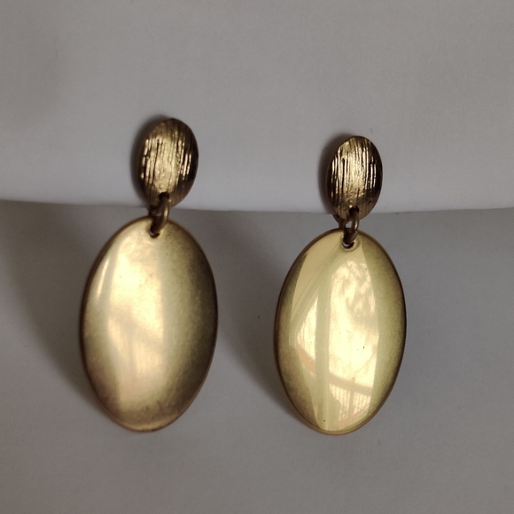 Vintage 70s Pierre Cardin Earrings - Picture 8 of 11